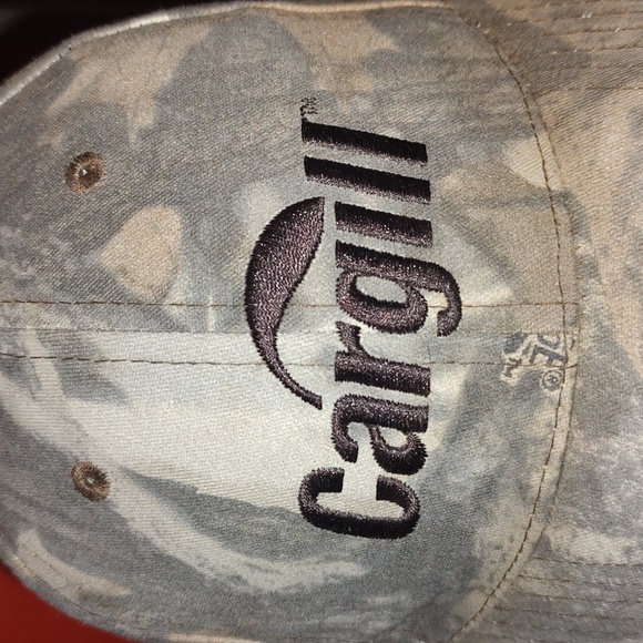 Cargill Seeds Farmers Hunting Hat Cap Mossy Oak Camo Adjustable Hook Loop Back - Picture 2 of 9